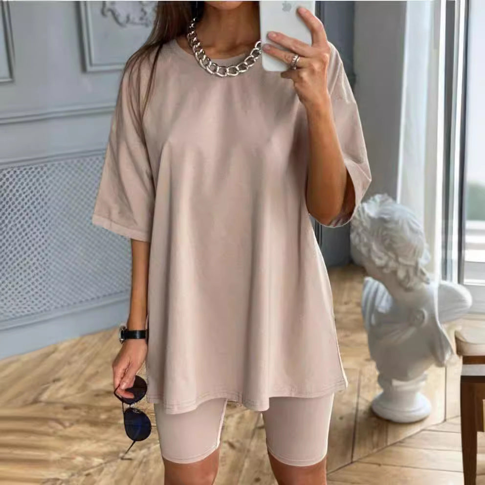Damen Sportliches Zweiteiliges Set mit T-Shirt und Shorts R&B