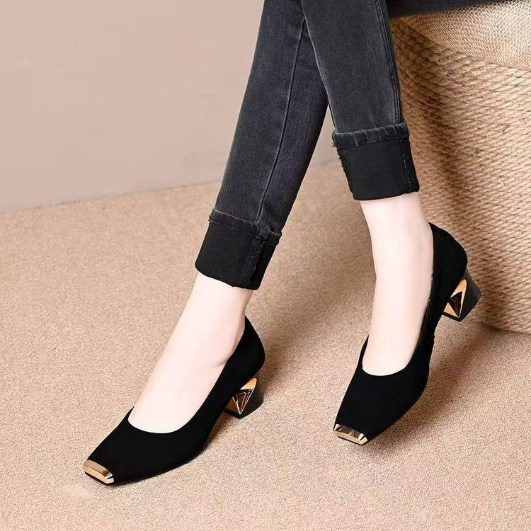 Damen elegante Pumps mit modischem Metall-Highlight und komfortablem Absatz R&B