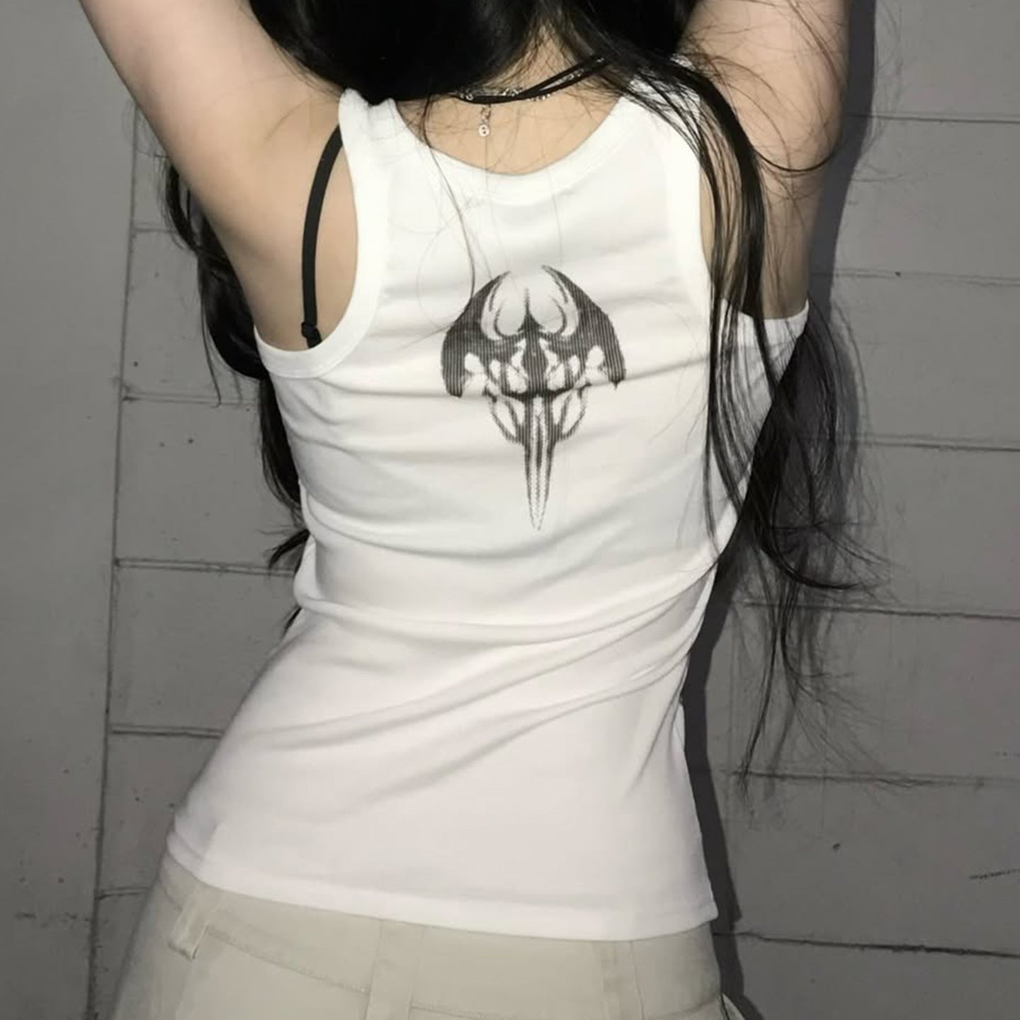 Damen Trendiges Oversized Tanktop mit auffälligem Grafikdruck und Rüschen R&B