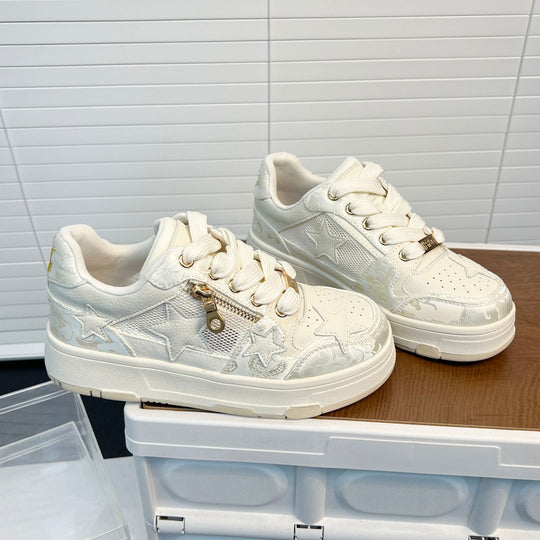 Damen Sneakers mit dekorativen Sternenapplikationen und stabiler Laufsohle R&B