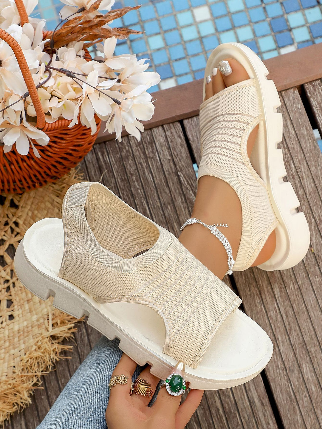 Damen sportive Sandalen mit atmungsaktivem und elastischem Design R&B