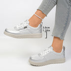 Damen Sportliche Sneaker mit glänzendem Obermaterial und praktischem Reißverschluss R&B
