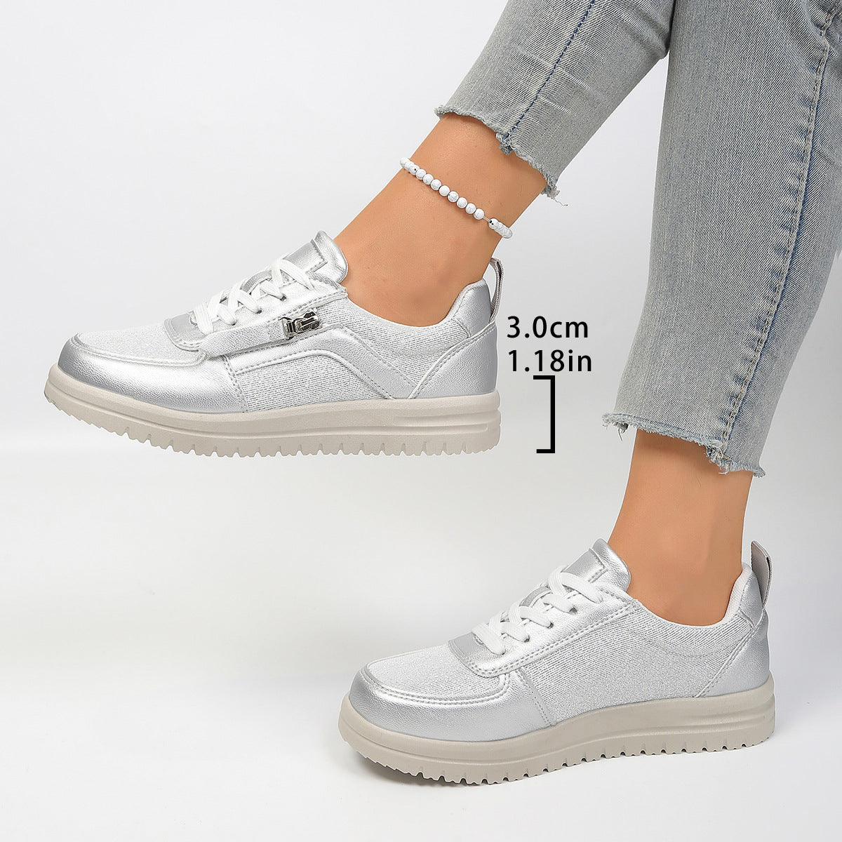 Damen Sportliche Sneaker mit glänzendem Obermaterial und praktischem Reißverschluss R&B