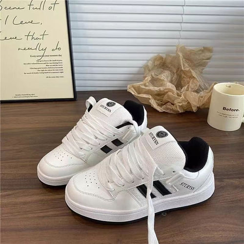 Damen Sportliche Sneakers im retro-inspirierten Design mit dämpfender Sohle R&B