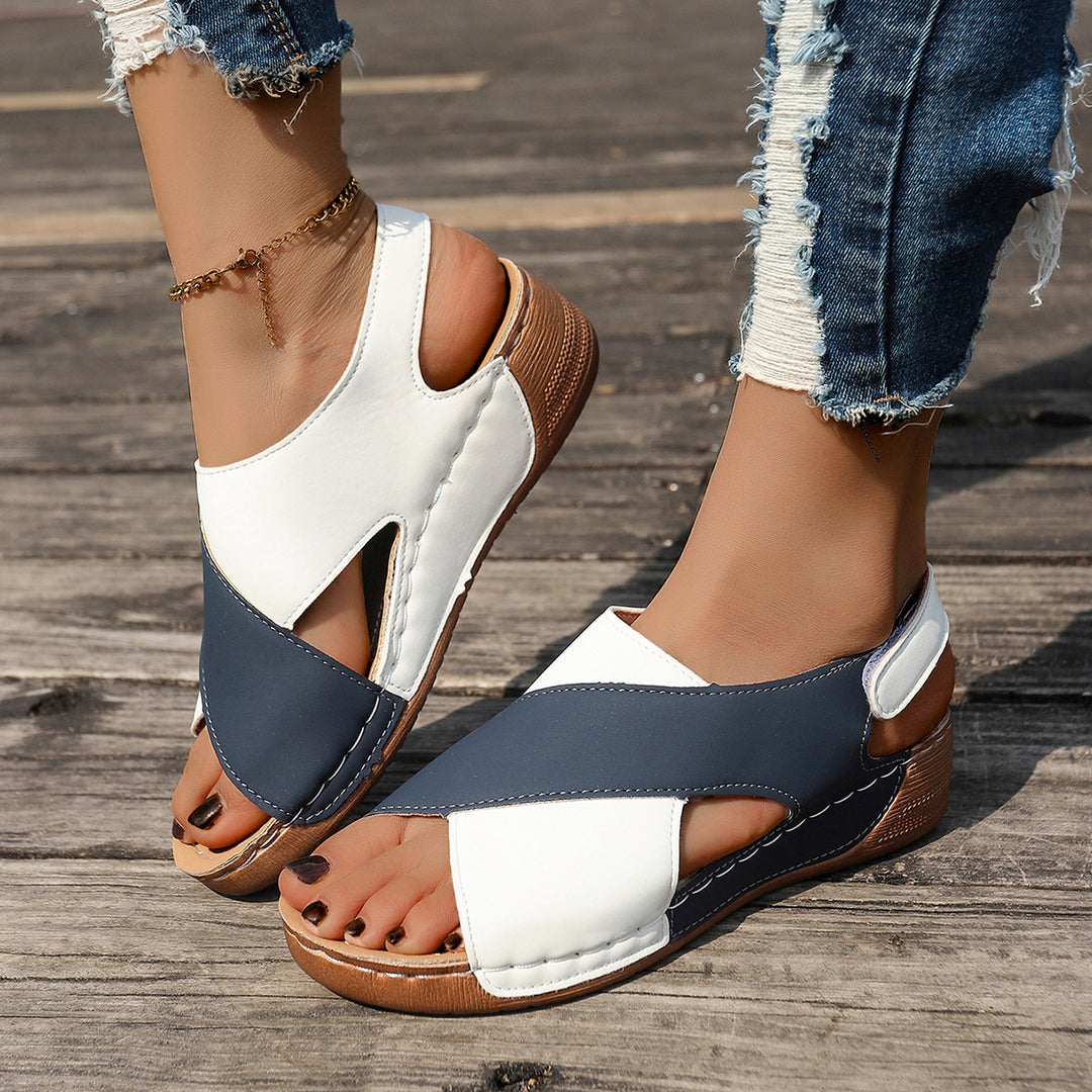 Damen Wedge-Pantoletten mit elegantem Kreuzriemen und rutschfester Sohle R&B