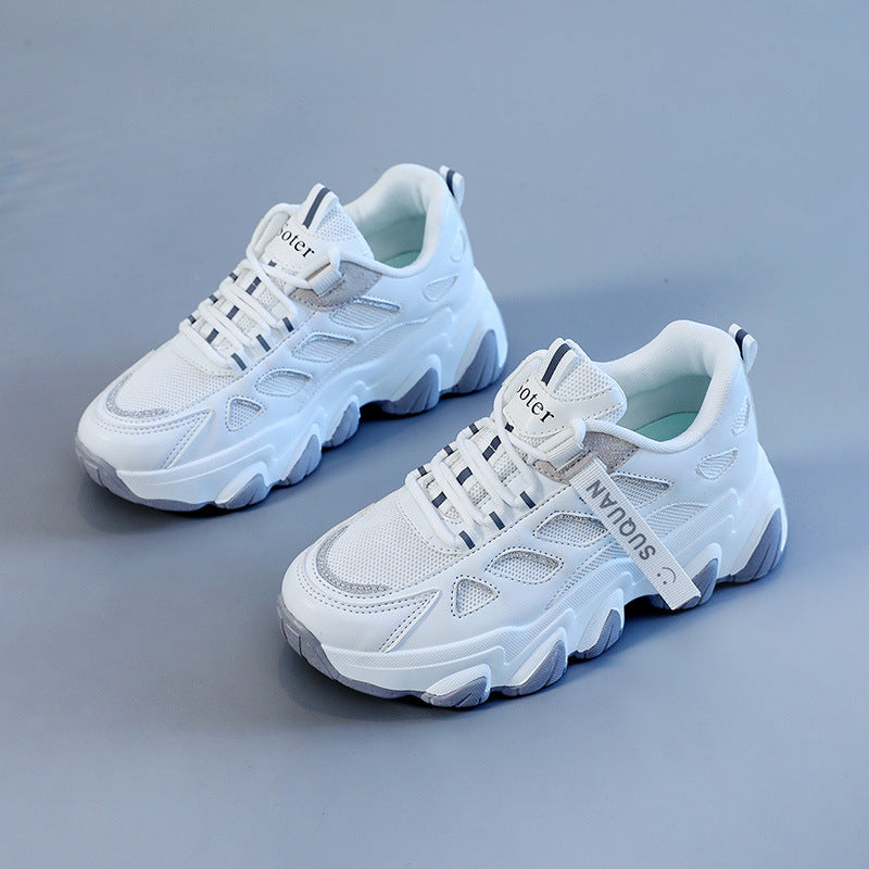 Damen Sportliche Sneakers mit futuristischem Design und atmungsaktiven Einsätzen R&B