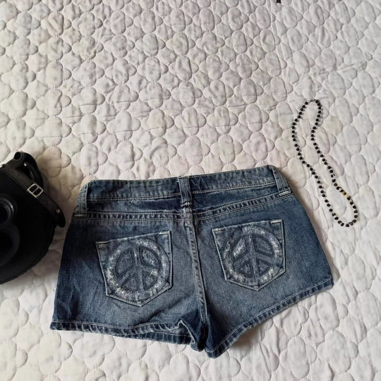 Damen Denim-Shorts mit distressed Details R&B