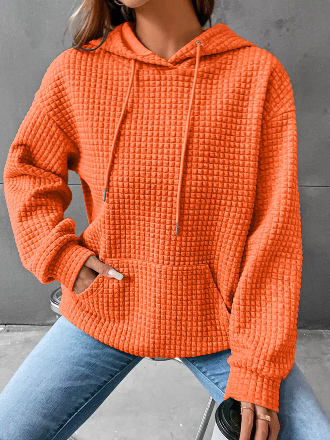 Damen stylischer Hoodie mit strukturiertem Material und Kängurutasche R&B