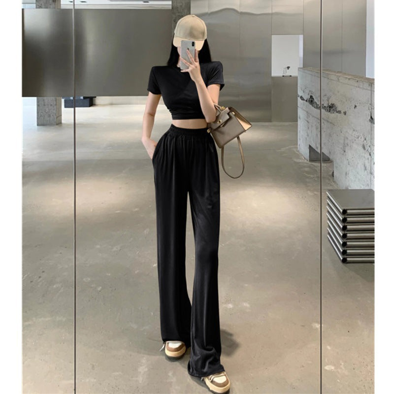 Damen Freizeit-Set mit kurzem Oberteil und fließenden Hosen