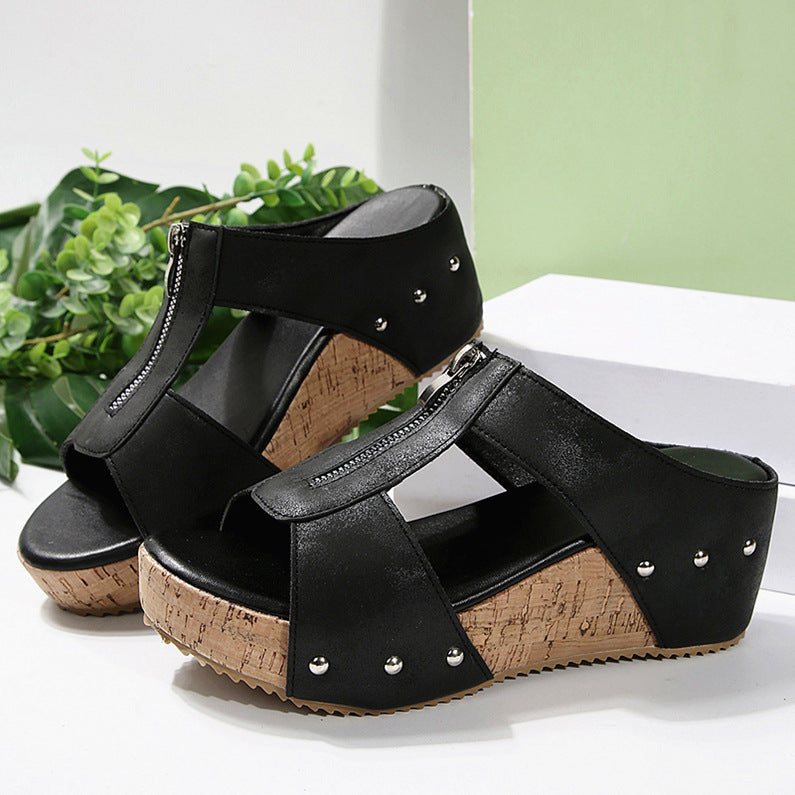 Damen Keil-Sandalen mit dekorativem Riemendesign und komfortablem Fußbett R&B