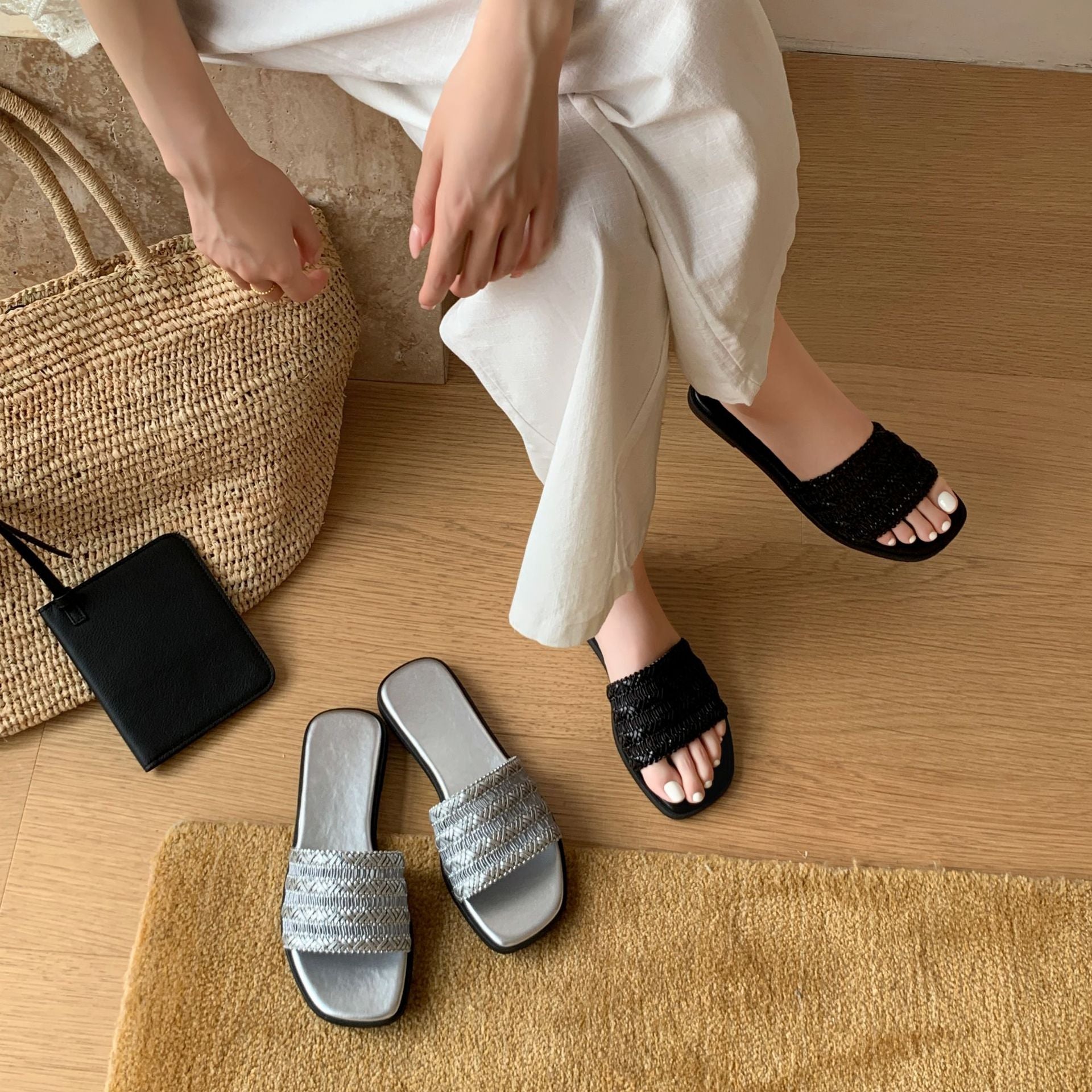 Damen Komfortable Zehentrenner-Sandalen mit modischem Riemendesign und weich gepolsterter Sohle