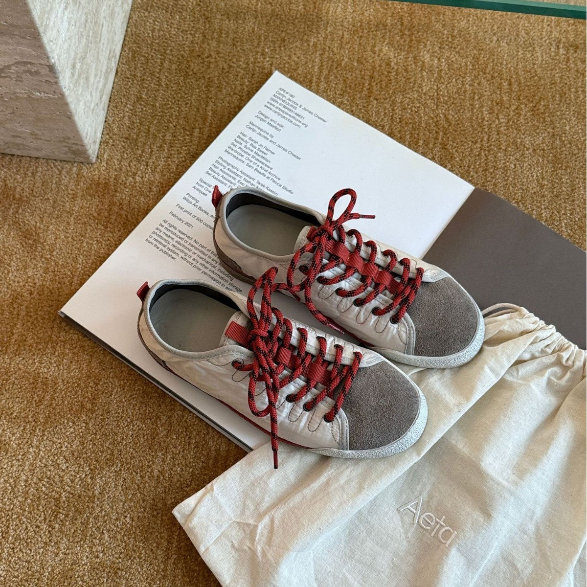 Damen Sportliche Freizeitschuhe mit atmungsaktiver Obermaterialstruktur und innovativem Schnürsystem