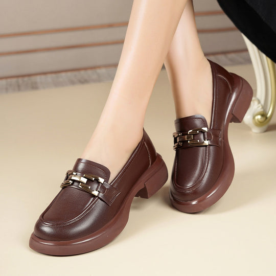 Damen Elegante Mokassins mit goldenen Schmuckdetails und komfortablem Blockabsatz R&B