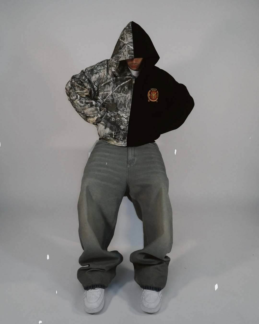 Damen Camouflage Jogginghose mit elastischem Bund und seitlichen Taschen R&B