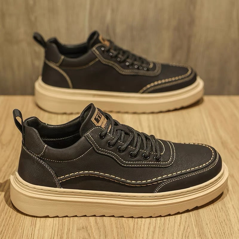 Damen Sneakers mit robustem Obermaterial und dämpfender Sohle