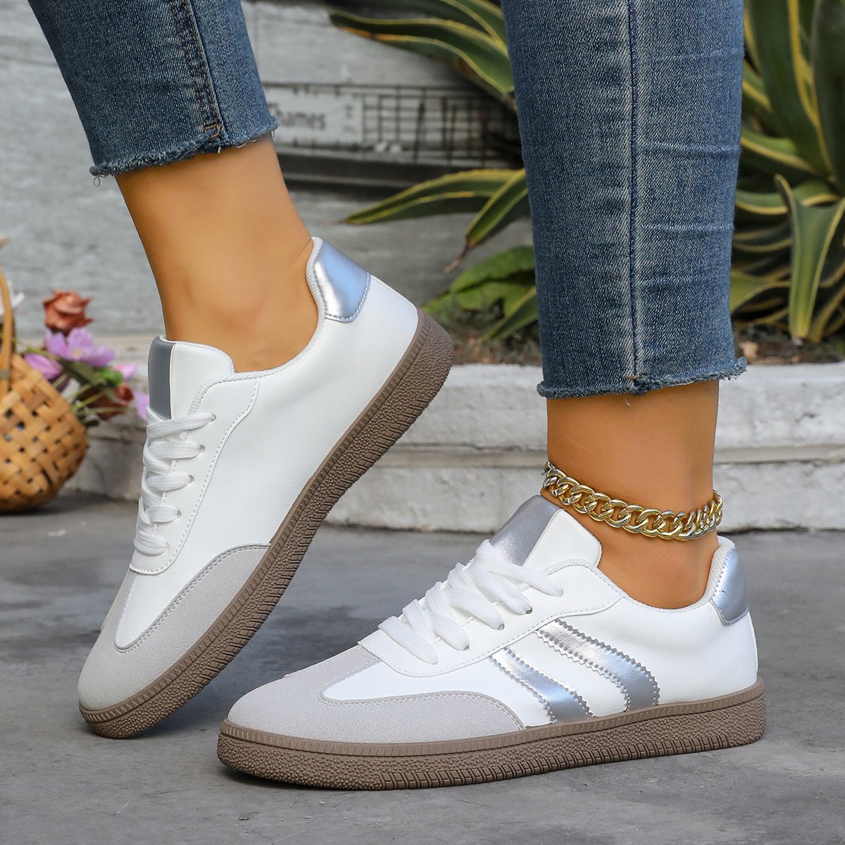Damen Sportliche Sneakers mit eleganten Metallic-Details R&B