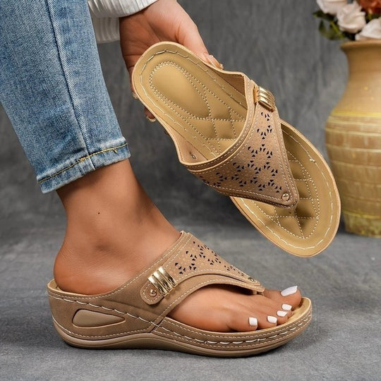 Damen Komfortable Zehenstegsandalen mit ergonomischem Fußbett R&B