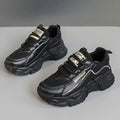 Damen Sportliche Sneakers mit modischer Metallic-Applikation und strukturierter Oberfläche R&B