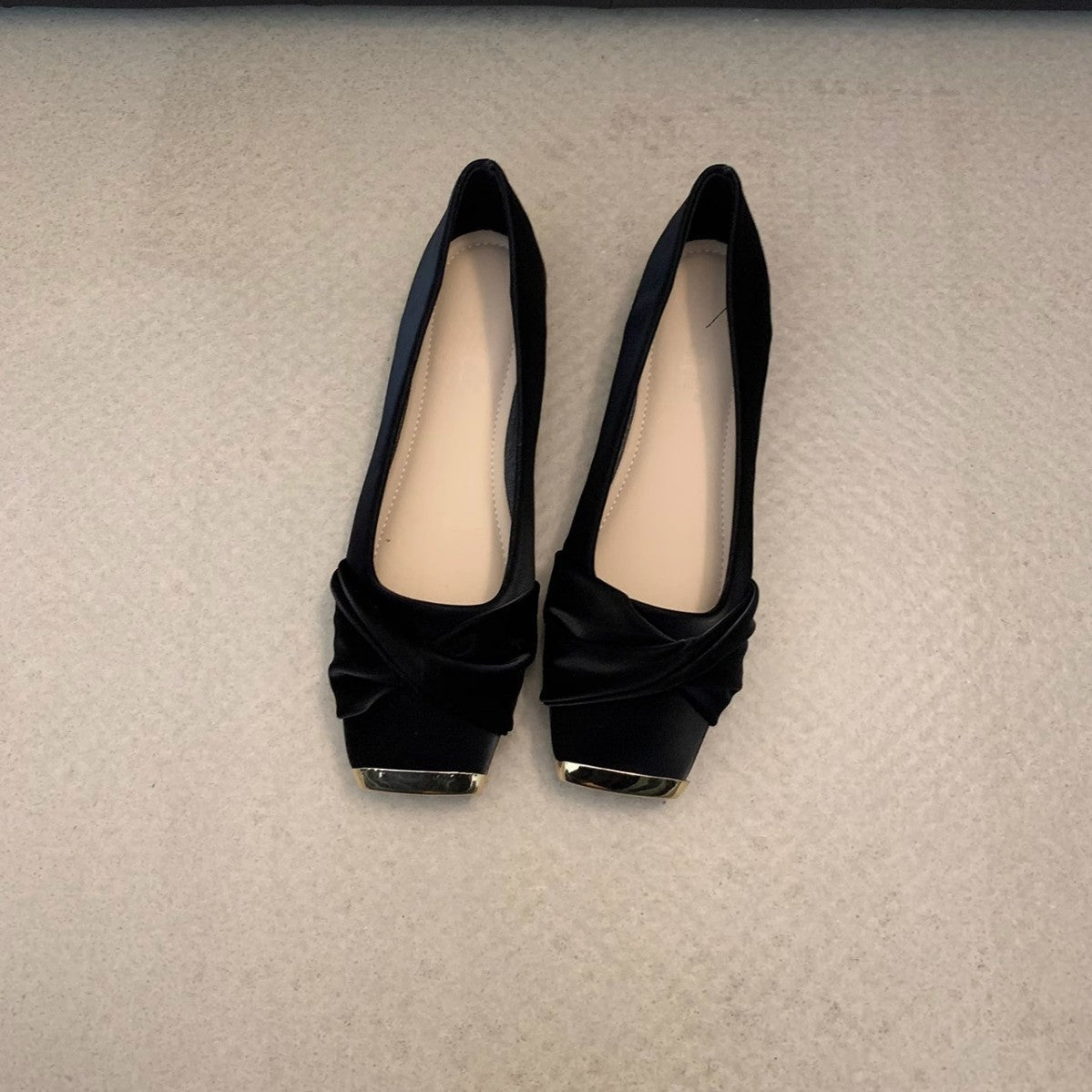 Damen Ballerinas mit eleganter Drapierung und glänzender Schuhspitze R&B