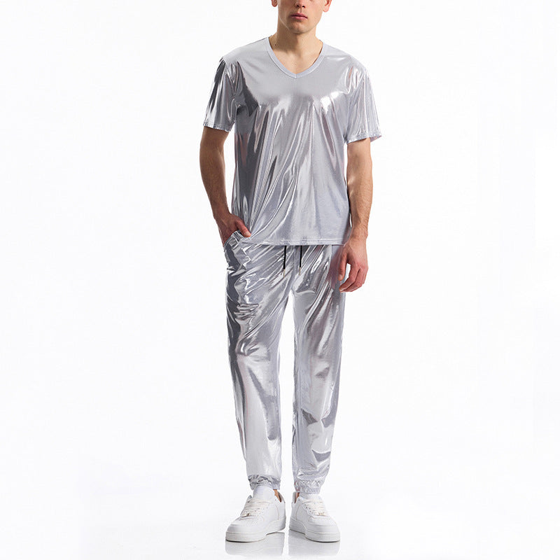Herren Sportliches Set aus glänzendem Material mit V-Ausschnitt R&B