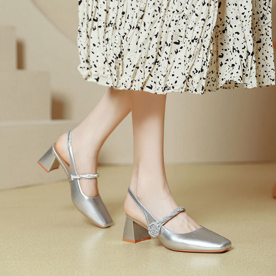 Damen Slingback-Pumps mit elegantem Glanz und dekorativem Riemen R&B