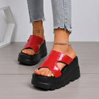 Damen Plattform-Sandalen mit elegantem Metallic-Riemendesign und rutschfester Sohle R&B