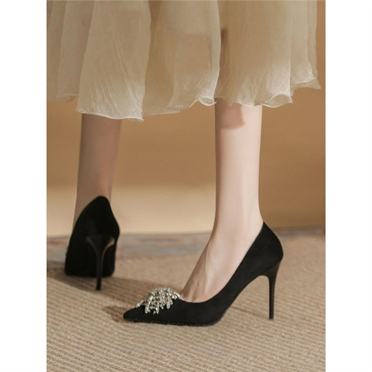 Damen elegante Pumps mit funkelnder Brosche R&B