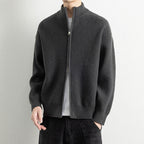 Herren Strickjacke mit hohem Kragen und praktischen Reißverschluss