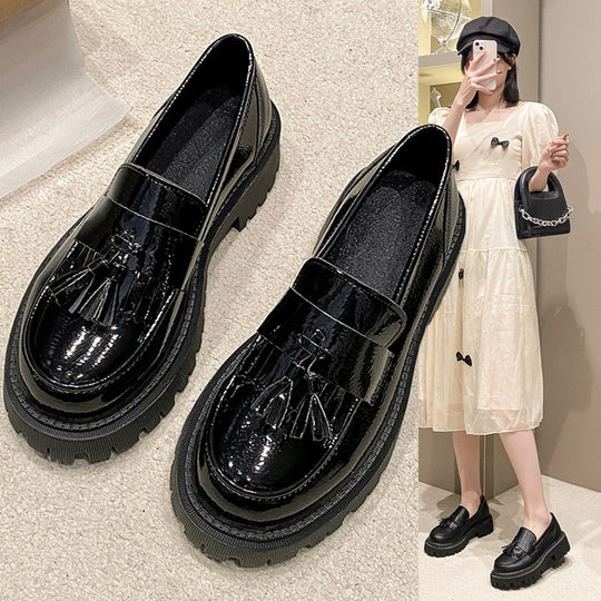 Damen Loafer mit eleganter Quastenverzierung und robustem Plateau R&B
