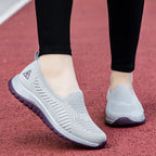 Damen Komfortable Slip-On Sneakers mit atmungsaktivem Obermaterial und dämpfender Sohle R&B