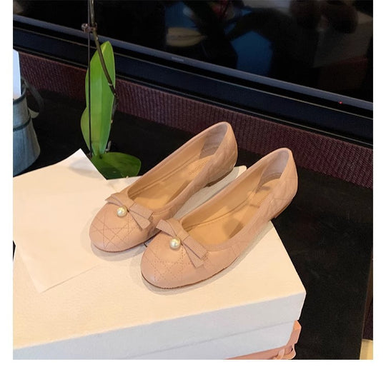 Damen Ballerinas mit elegantem Rüschensockendetail und stilvoller Perlenapplikation R&B