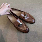 Damen Mokassins mit elegantem Riemen und luxuriösem Leder