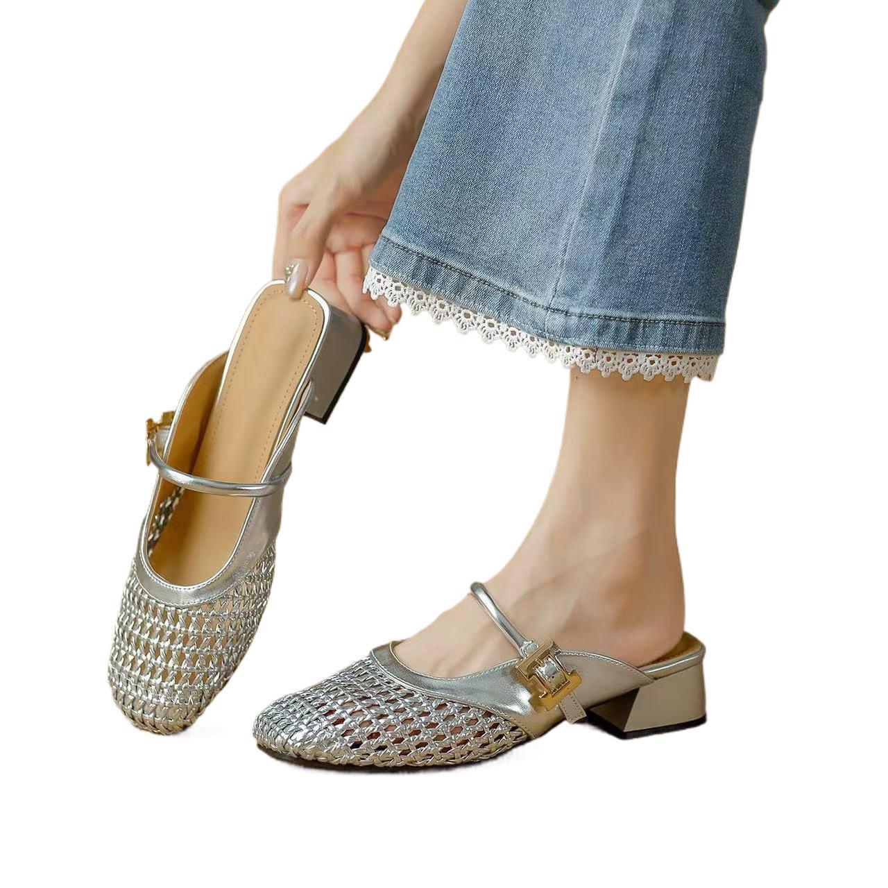 Damen modische Mules mit Glamourösen Details