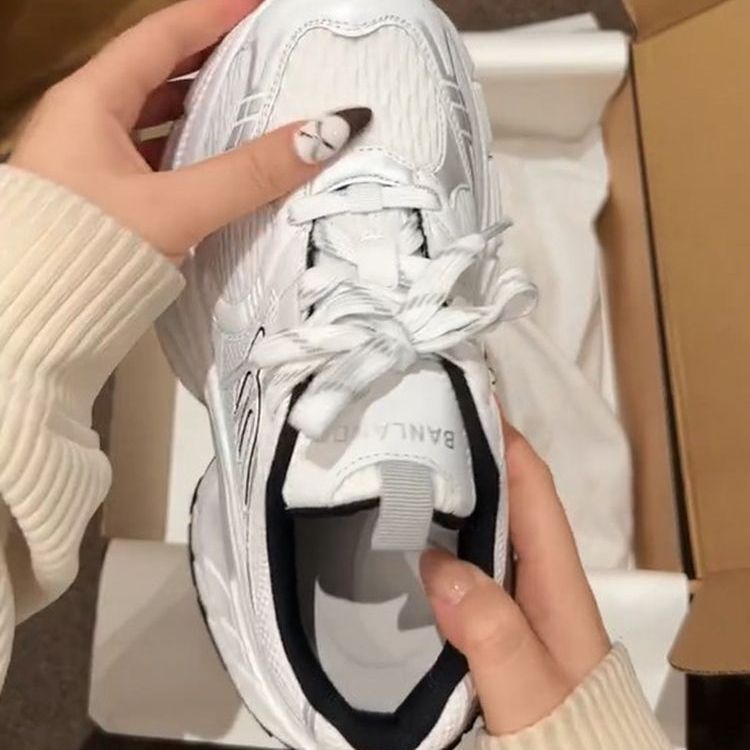 Damen Sportliche Sneakers mit atmungsaktivem Obermaterial und optimaler Dämpfung R&B