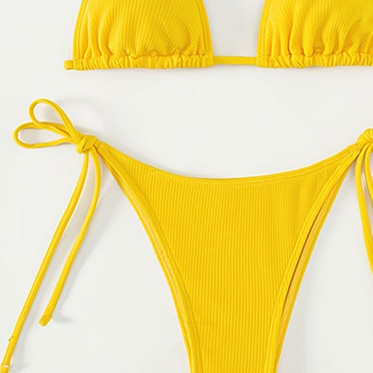 Damen Triangel-Bikini mit dekorativen Schnürdetails