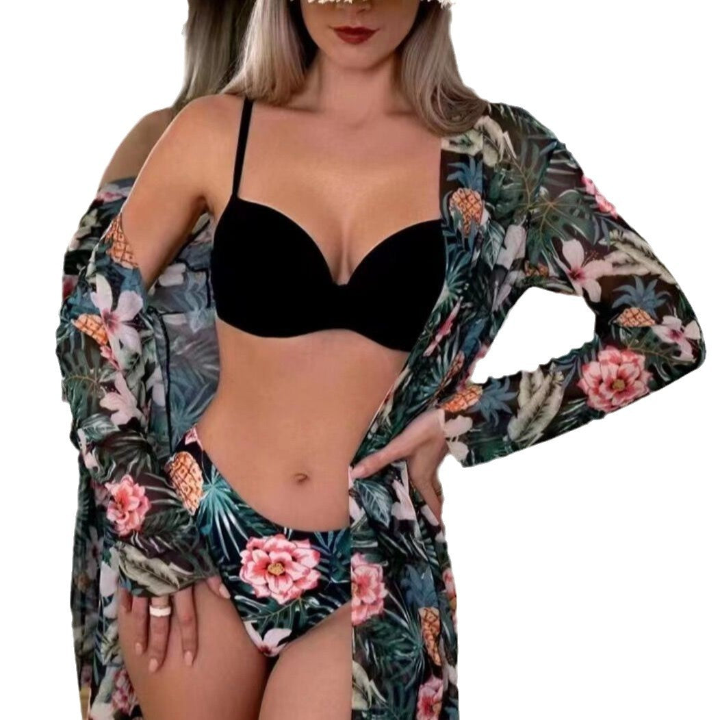 Damen Strand-Bikini mit floralen Verzierungen und elegantem Kimono R&B
