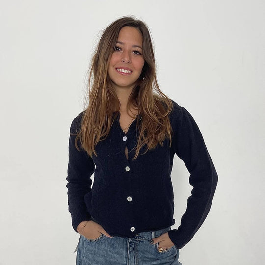 Damen Strickjacke mit Knopfdetail und feiner Struktur R&B