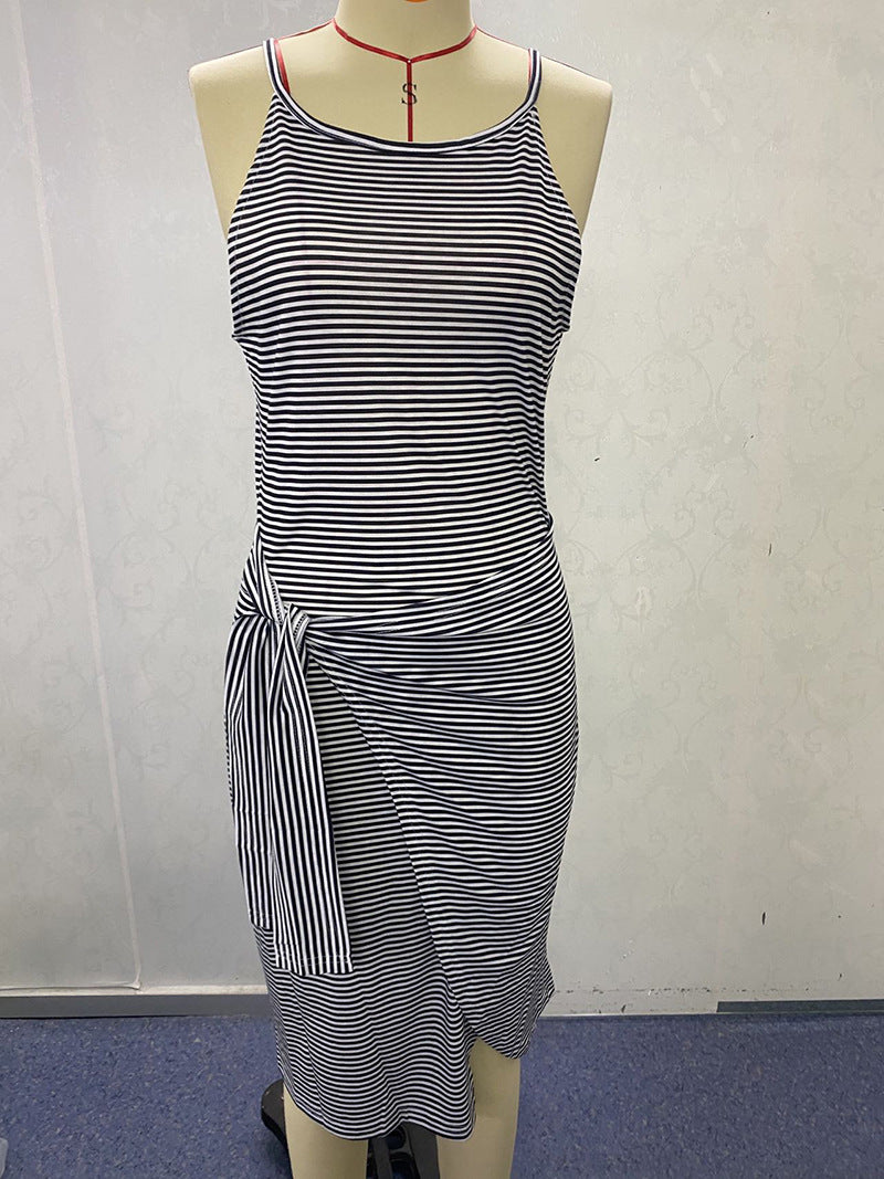 Damen Wickelkleid mit auffälligem Streifenmuster und taillierter Silhouette R&B