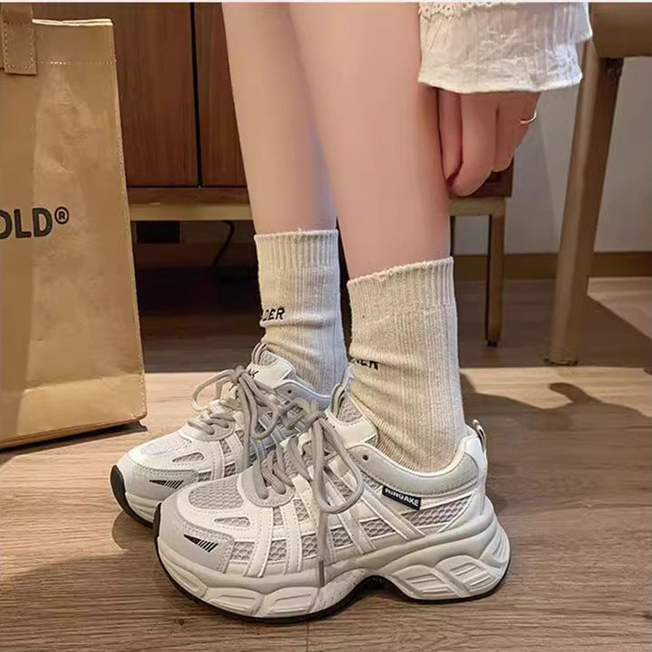 Damen Sportliche Sneakers mit atmungsaktivem Mesh-Obermaterial und gepolsterter Sohle R&B