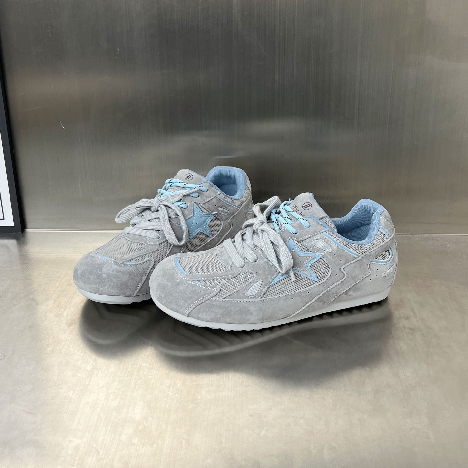 Damen Sportliche Wildleder Sneakers mit atmungsaktivem Mesh-Einsatz R&B