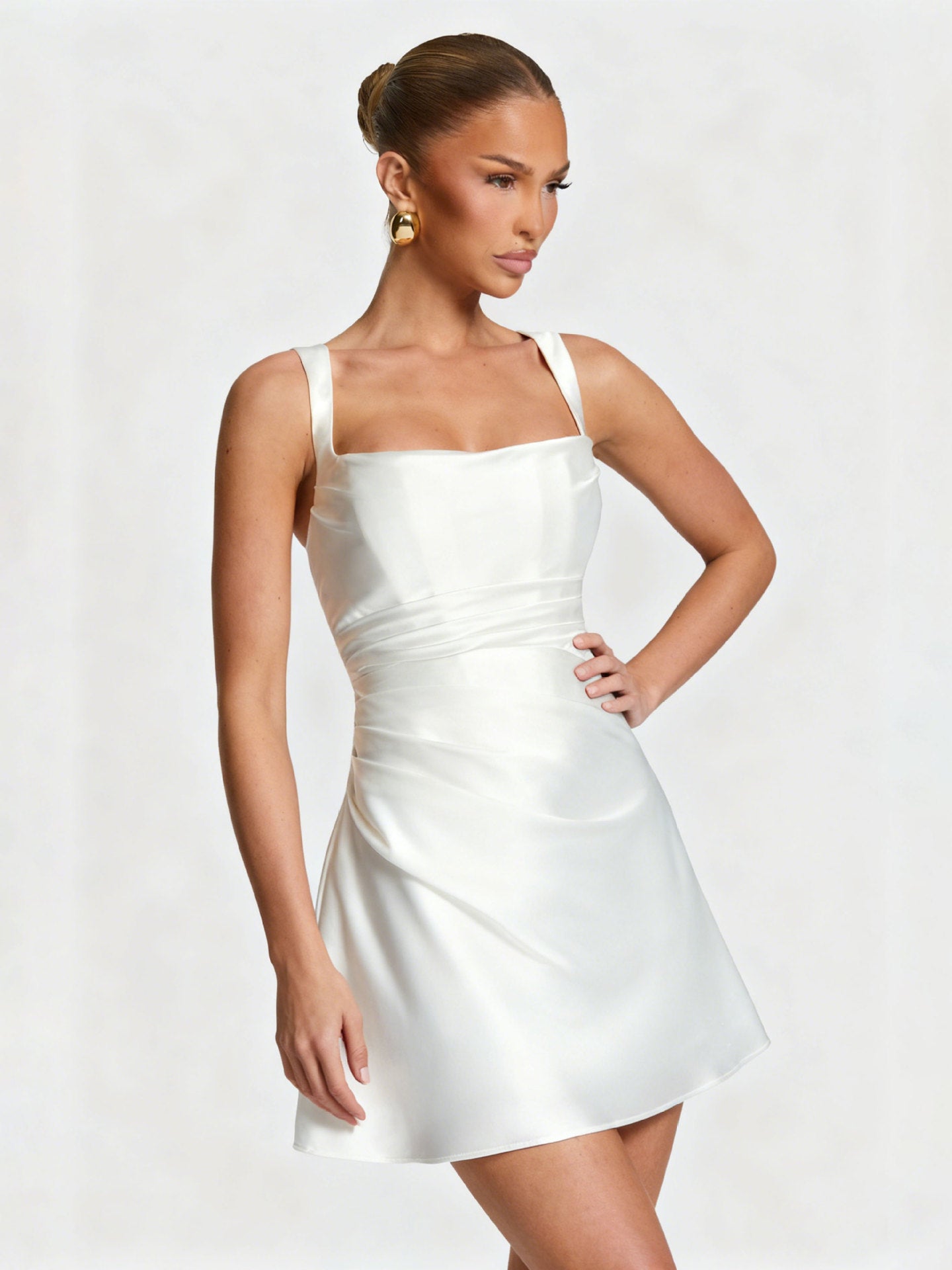 Damen Elegantes Cocktailkleid mit schickem Quadrat-Ausschnitt und fließendem Satin EB