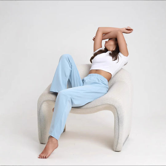 Damen lässiges Set mit cropped Oberteil und weiten Stoffhosen R&B