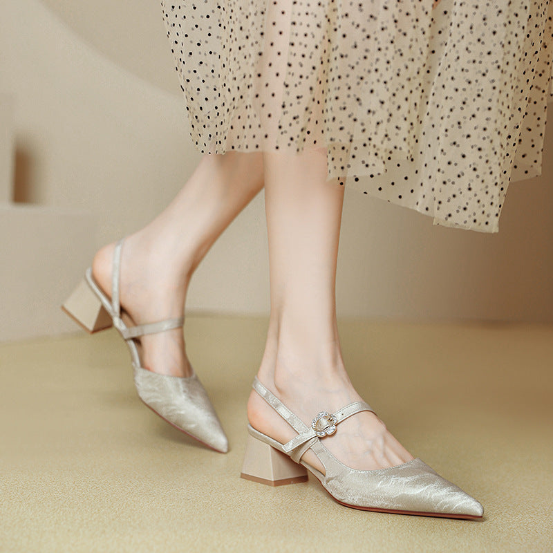 Damen Slingback-Pumps mit elegantem Riemen und blockiertem Absatz