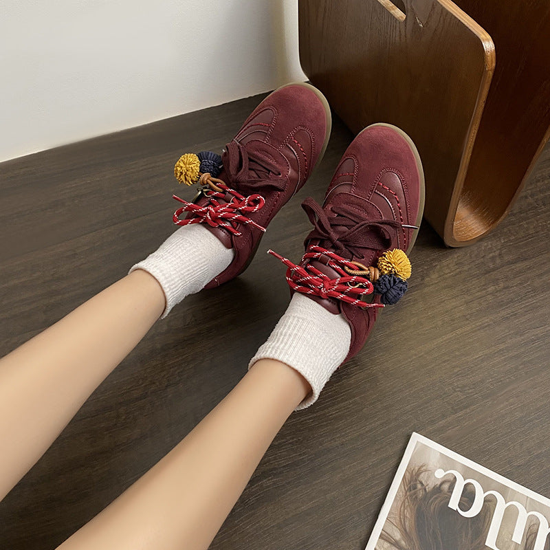 Damen Sneakers im modernen Design mit dekorativen Schnürsenkeln R&B