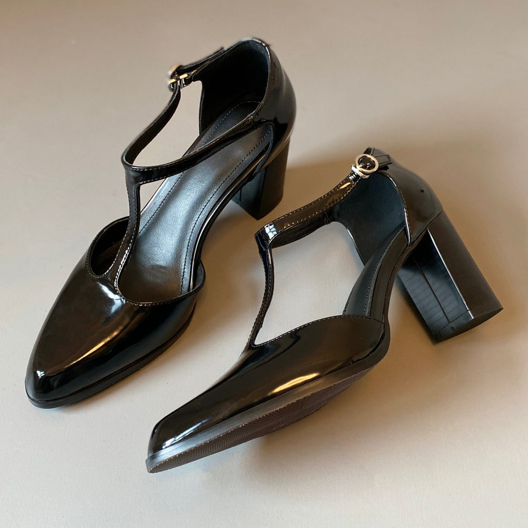 Damen elegante Plateau-Pumps mit modischem Riemchen und stilvollem Glanz R&B