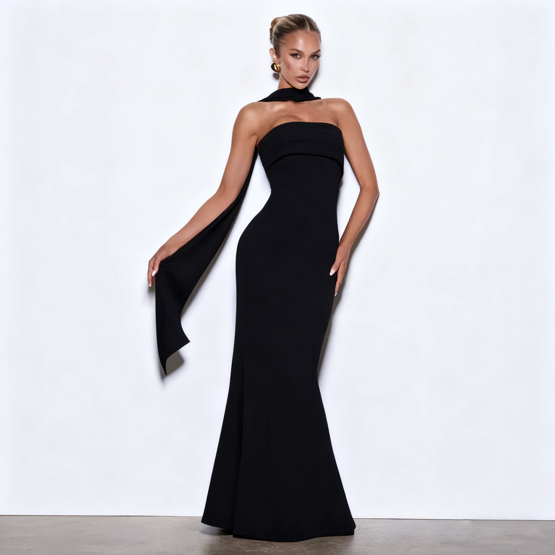 Damen Abendkleid mit eleganter Schleppe R&B