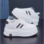 Damen Sportliche Plateau-Sneaker mit individuell gestalteter Profilsohle R&B