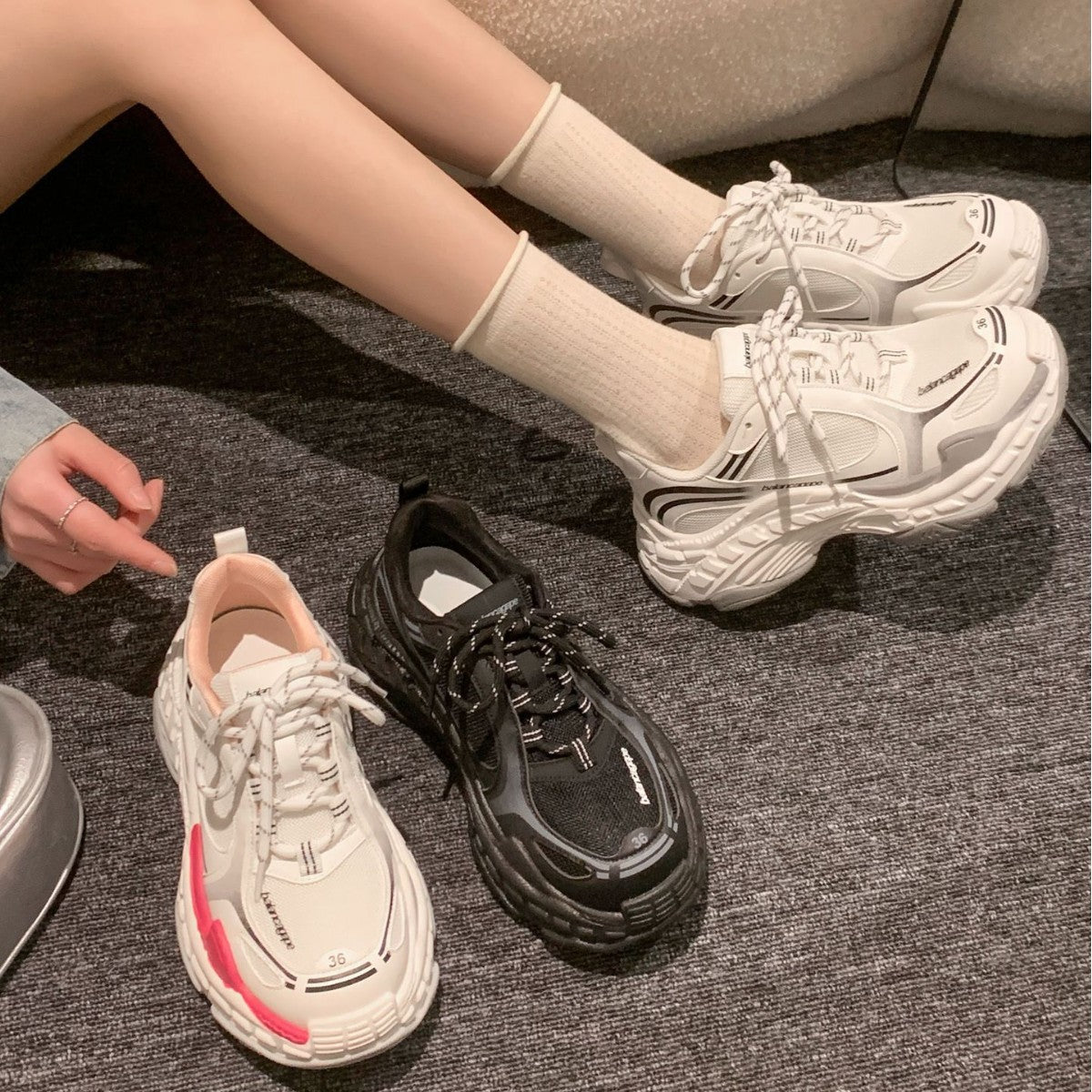 Damen sportliche Sneaker mit atmungsaktiver Mesh-Oberfläche und dämpfender Sohle R&B