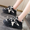 Damen Sportliche Sneakers mit dämpfender Sohlenkonstruktion und innovativem Design R&B