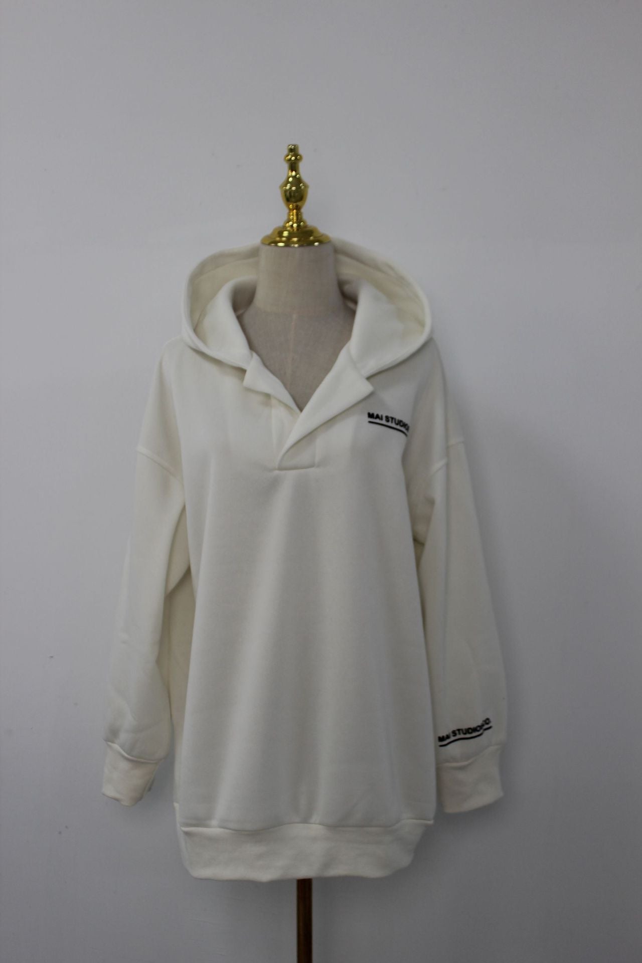 DamenOversized Sweater mit Eingrifftaschen und Kapuze R&B